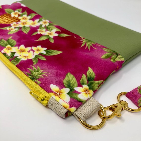 Pinking of Summer Wristlet Clutch, Pineapple Bag
